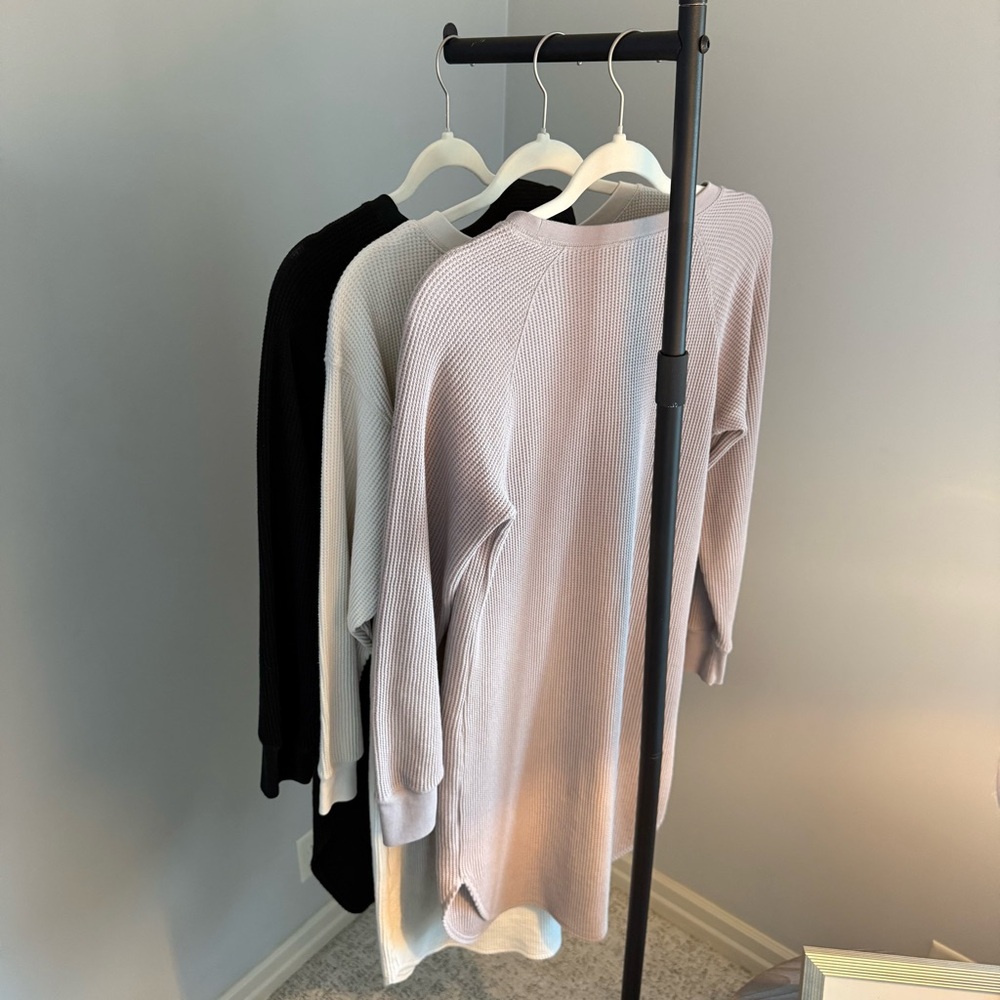 Black, Cream, and Tan Long Sleeve High End Waffle Dresses (Lot of 3) - Picture 10 of 10